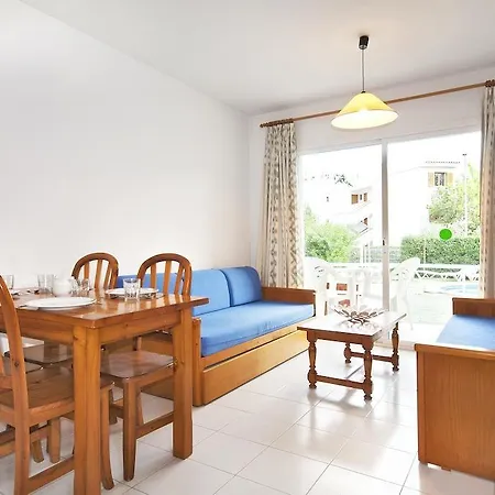 Llevant Apartamento *
